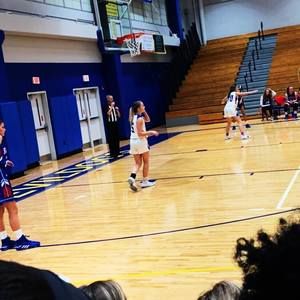 Meet your Posher, Holly